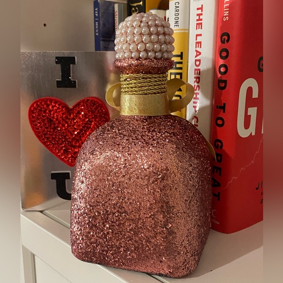 Handcrafted Glittered Patron Tequila bottle-Rose Gold - Picture 4 of 6